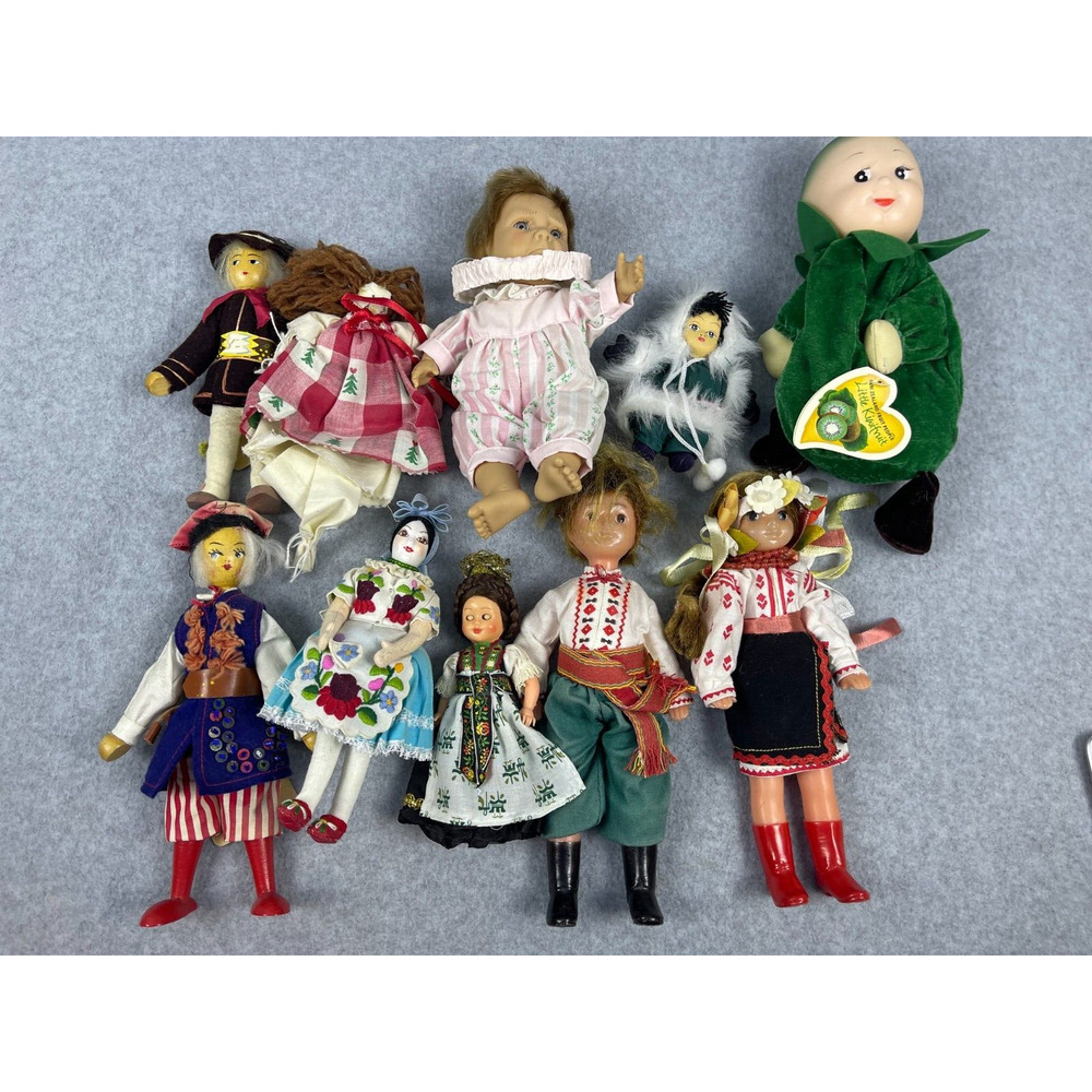 Lot of 10 Vintage Dolls from Around The World Porcelain Plastic Cutural